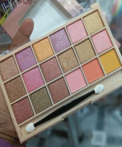 HUDA BEAUTY Love In Eyeshadow Palette