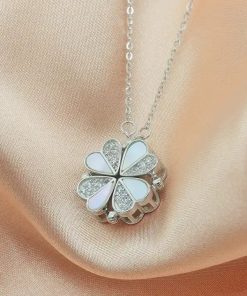 Love Heart Magnetic Pendant Chain Necklace (4)